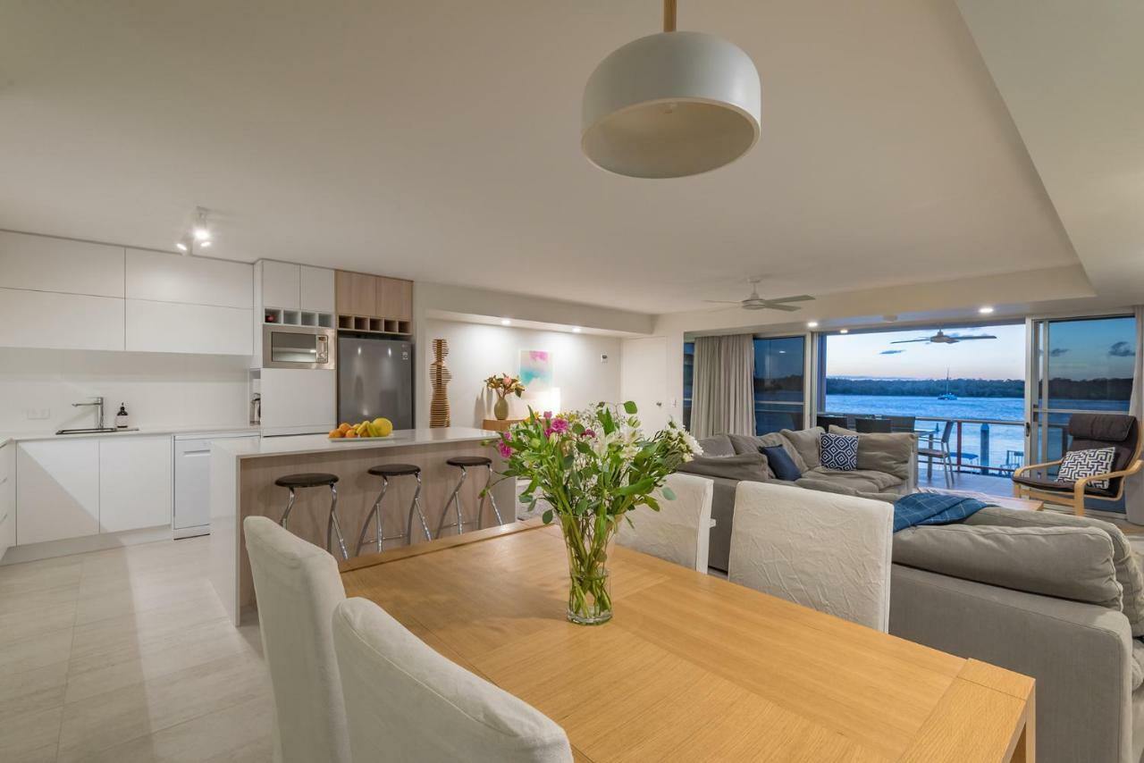 Anchorage - Riverfront Luxury On Gympie Terrace Noosaville Kültér fotó
